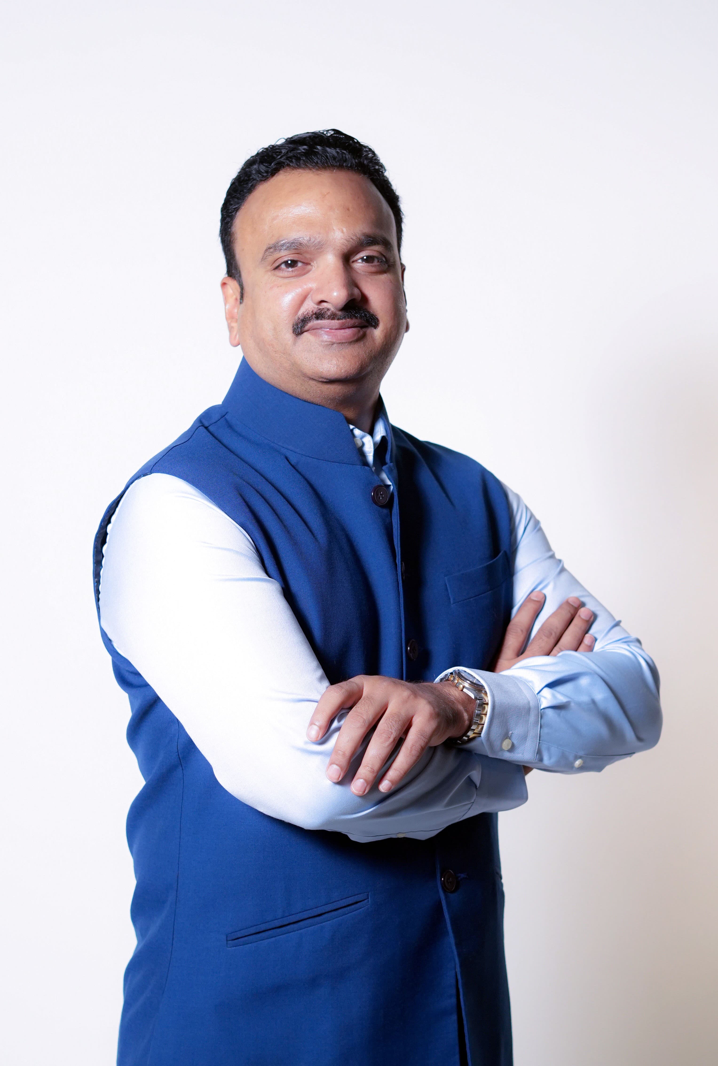 Shri. Rahul L. Tiwari